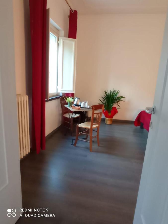 384 Guesthouse Rooms & Suite Енна Екстер'єр фото