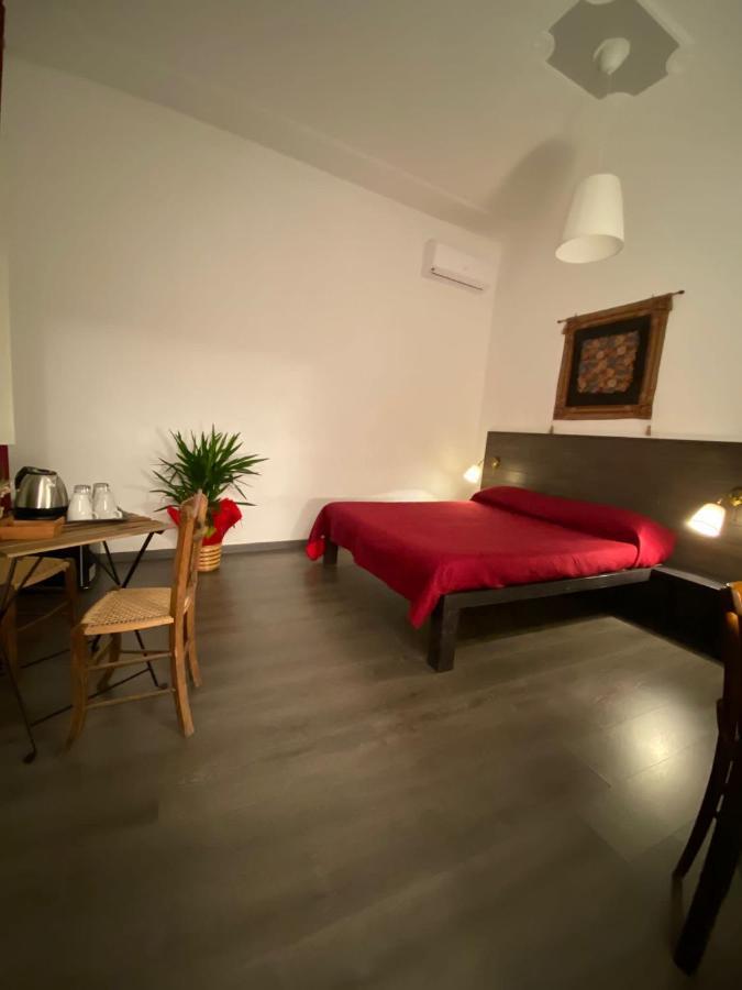 384 Guesthouse Rooms & Suite Енна Екстер'єр фото