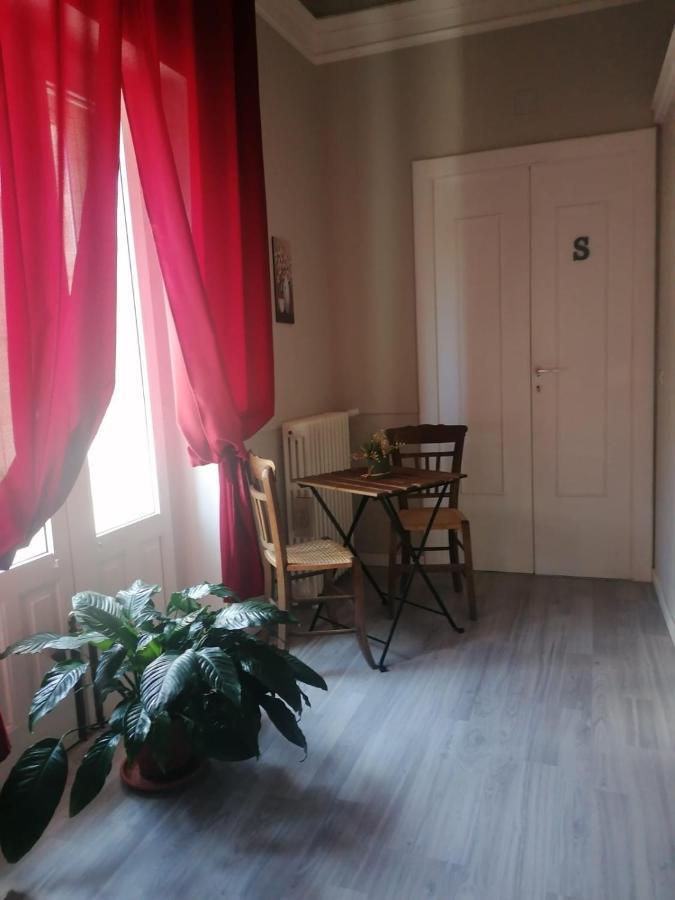 384 Guesthouse Rooms & Suite Енна Екстер'єр фото